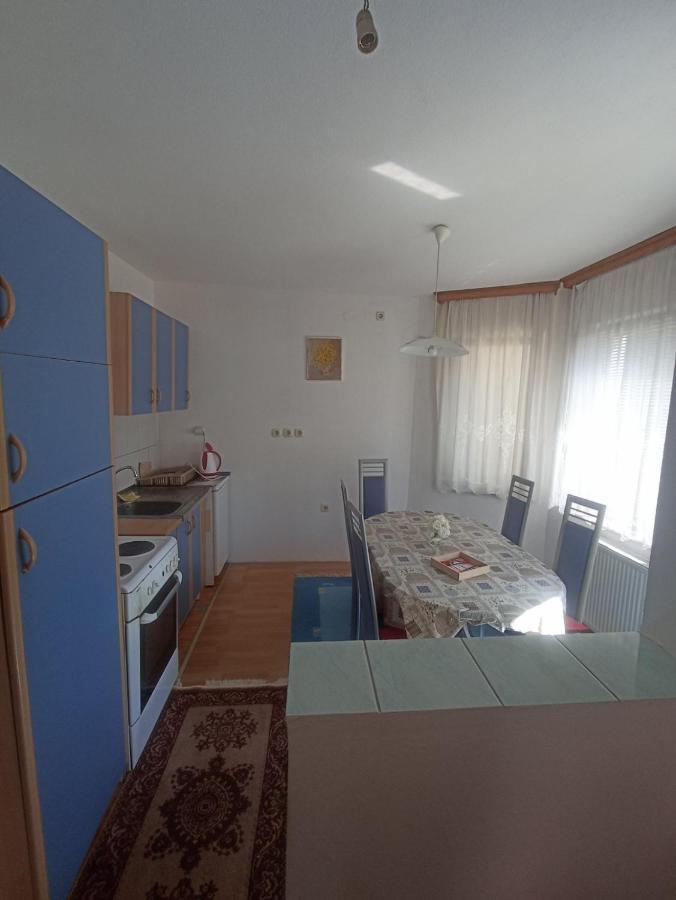 Sleep & Fly - Sarajevo Airport Apartment Экстерьер фото